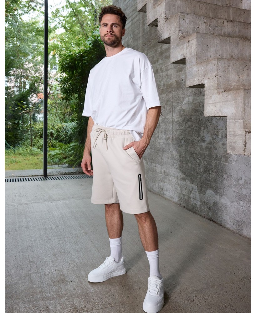 Pantalones cortos elegantes con aspecto técnico
