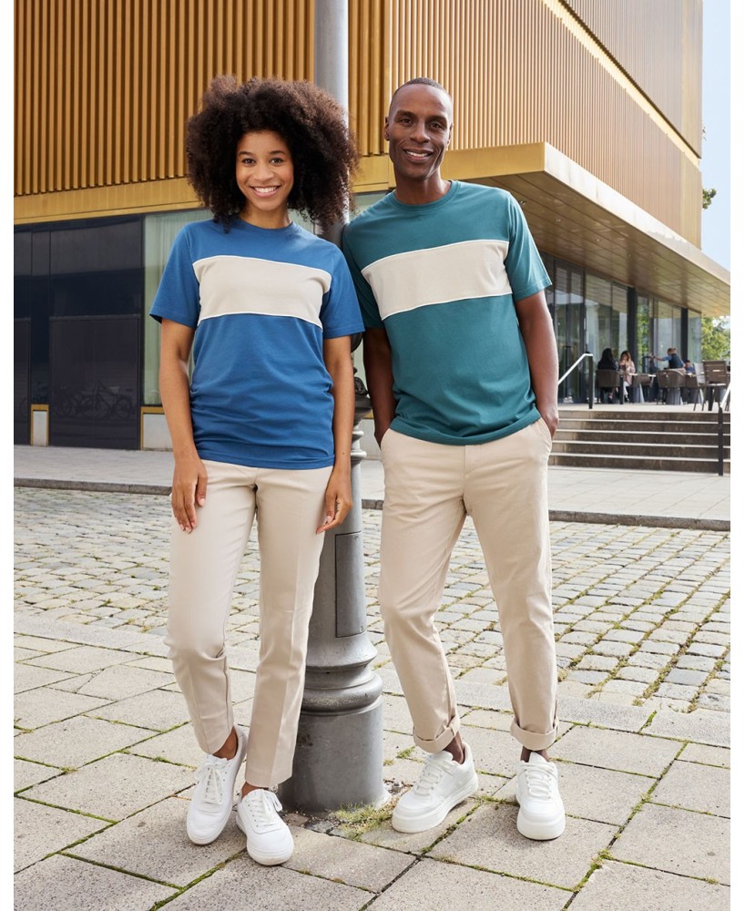 Camiseta unisex con inserción en contraste