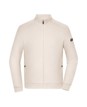 Chaqueta elegante con aspecto técnico.