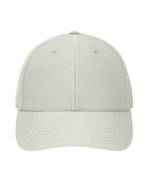 Gorra de 6 paneles de alta calidad fabricada en poliéster reciclado.